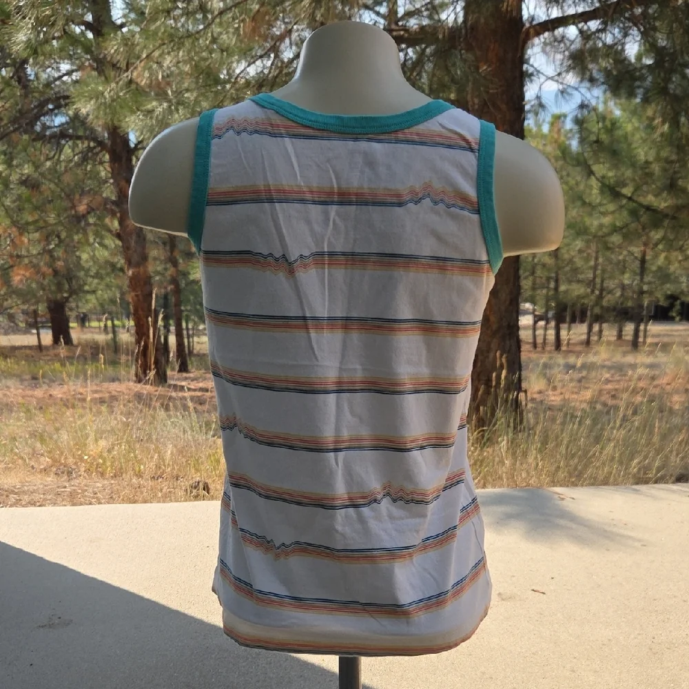 Patagonia Ridge Rise Tank Like New - Picture 5 of 7